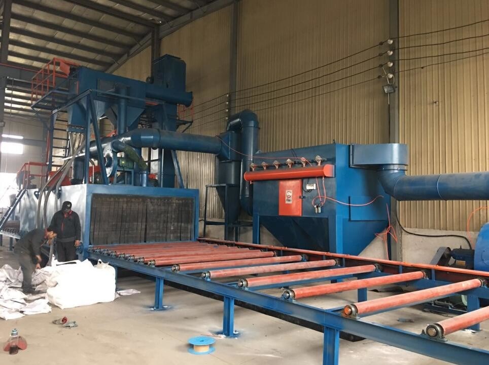 Automatic Industrial Sand Blasting Machine Roller Conveying Pass